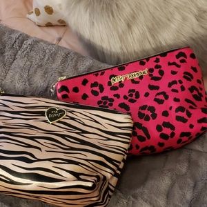 BETSY JOHNSON CHARGING WRISTLET